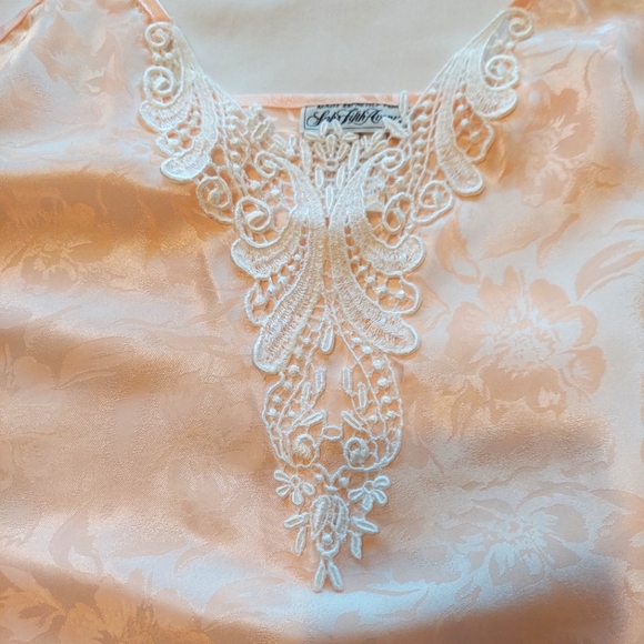 Saks Fifth Avenue Vintage Nightie Babydoll Chimese Lace Trim Flirty L Peach - Picture 2 of 10